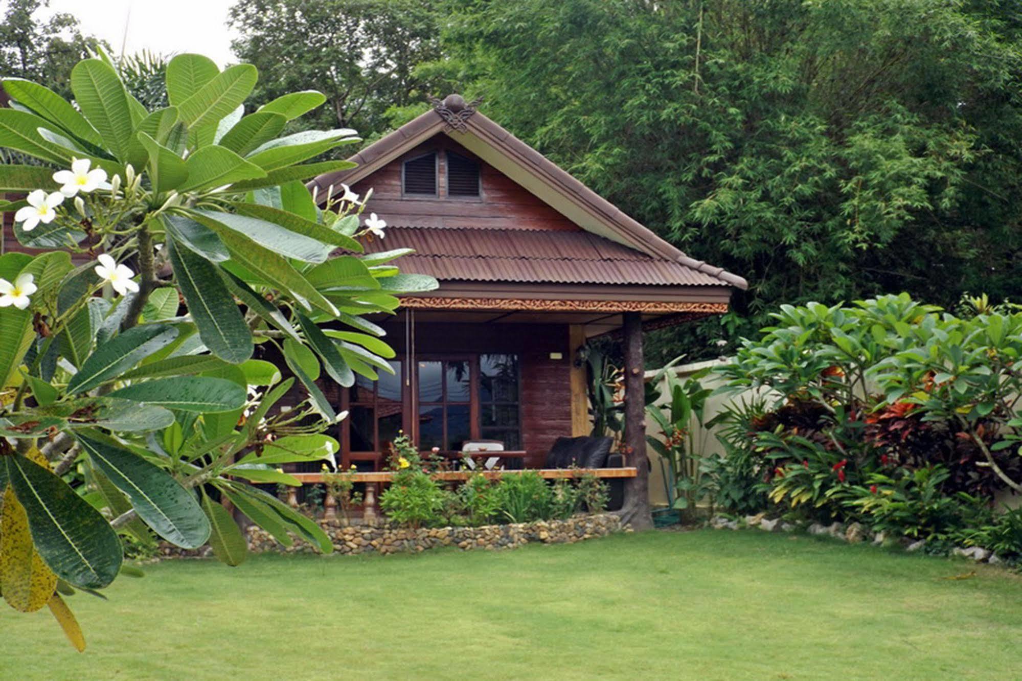 Homestay Chiangrai Chiang Rai Bagian luar foto
