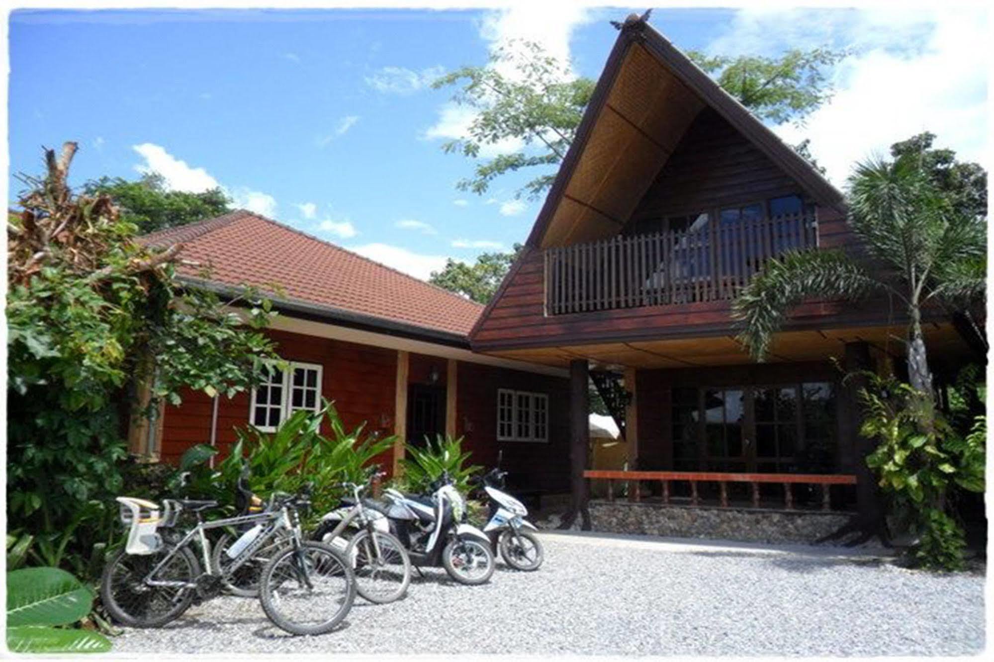 Homestay Chiangrai Chiang Rai Bagian luar foto